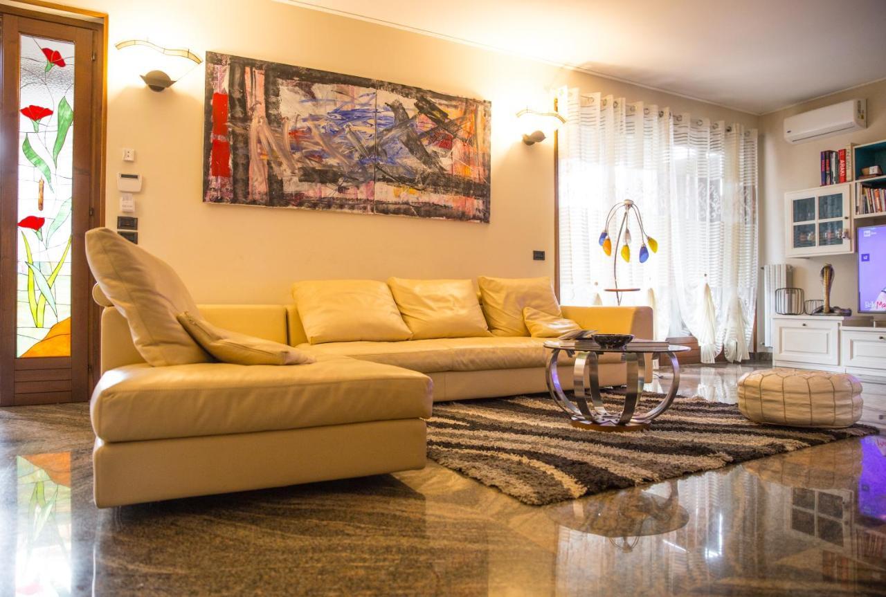 Villa Ivana Дезенцано-дель-Гарда Экстерьер фото